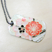 How to Decorate a Dog Tag
